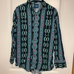 Wrangler Men's Blue and Red Pearl snap shirt